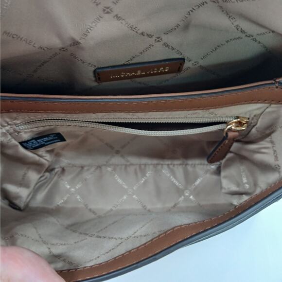 Michael Kors Medium Cece Signature Chain Shoulder Bag and Wallet Set Brown - Picture 6 of 16